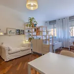 Guesthost - Bright - Your Nest In Bolonia