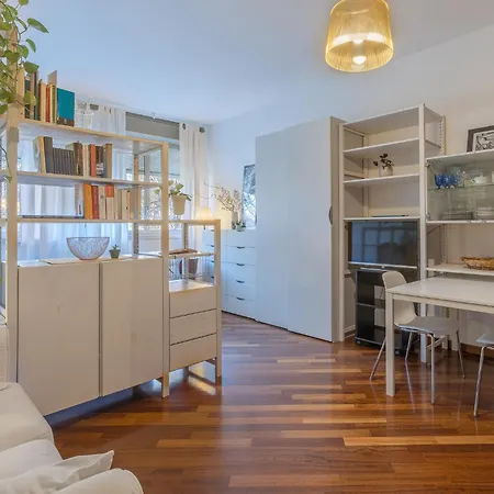 Guesthost - Bright - Your Nest In Apartment *