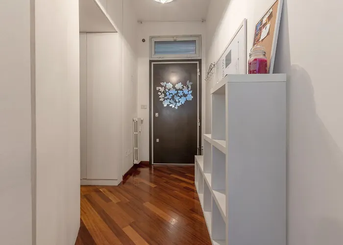 Guesthost - Bright - Your Nest In Apartment