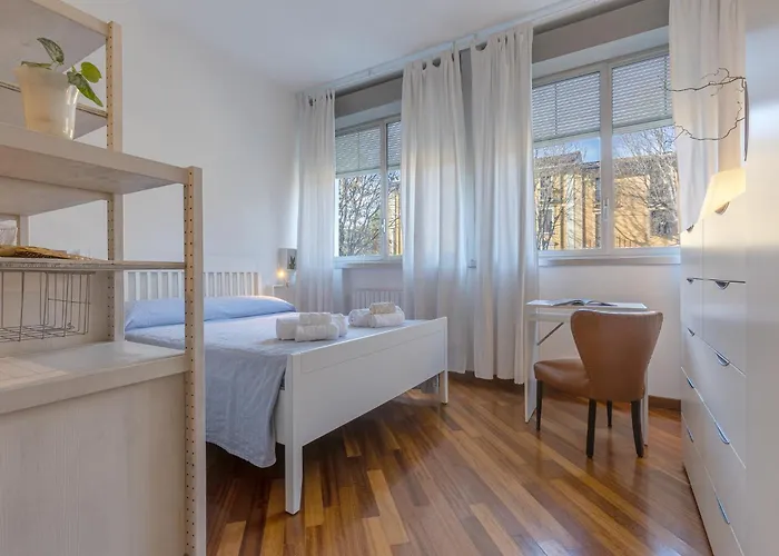 Guesthost - Bright - Your Nest In Bologna