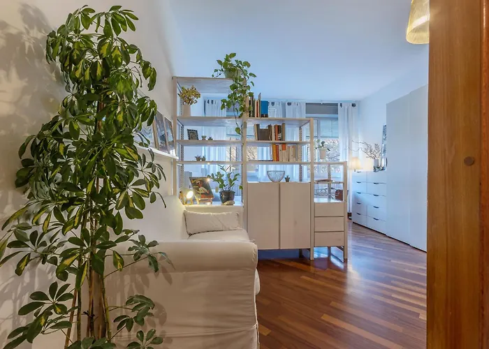 Guesthost - Bright - Your Nest In Bolonia